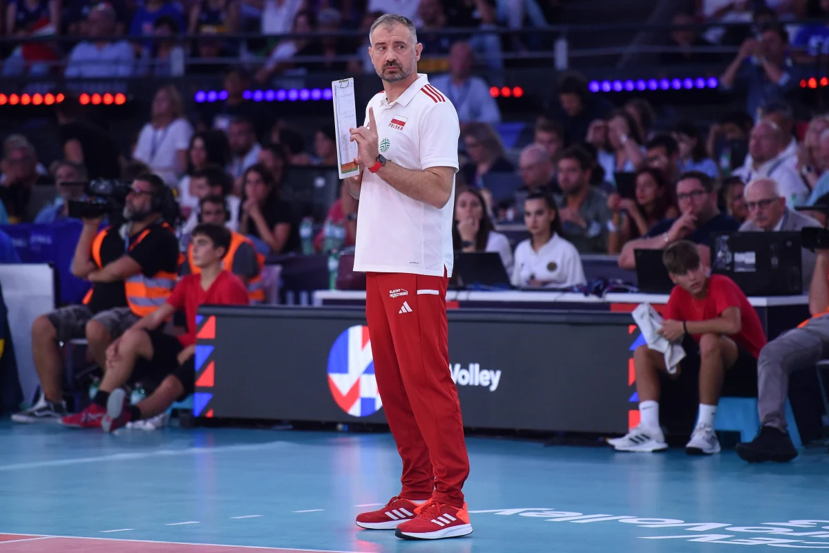 Polscy siatkarze wygrali w chińskim Xi'an z Chinami 3:2 (25:20, 23:25, 22:25, 25:9, 16:14) na zakończenie turnieju kwalifikacyjnego do igrzysk olimpijskich. Drużyna trenera Nikoli Grbica już w sobotę zapewniła sobie awans na imprezę w Paryżu.