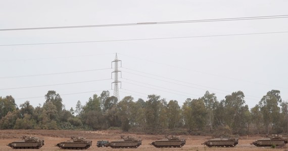 Izrael wprowadził zarządzenie prowadzące do całkowitej blokady palestyńskiej Strefy Gazy. Jak poinformował izraelski minister obrony Joaw Galant, ten obszar zostanie całkowicie odcięty od dostaw żywności, elektryczności i paliw.