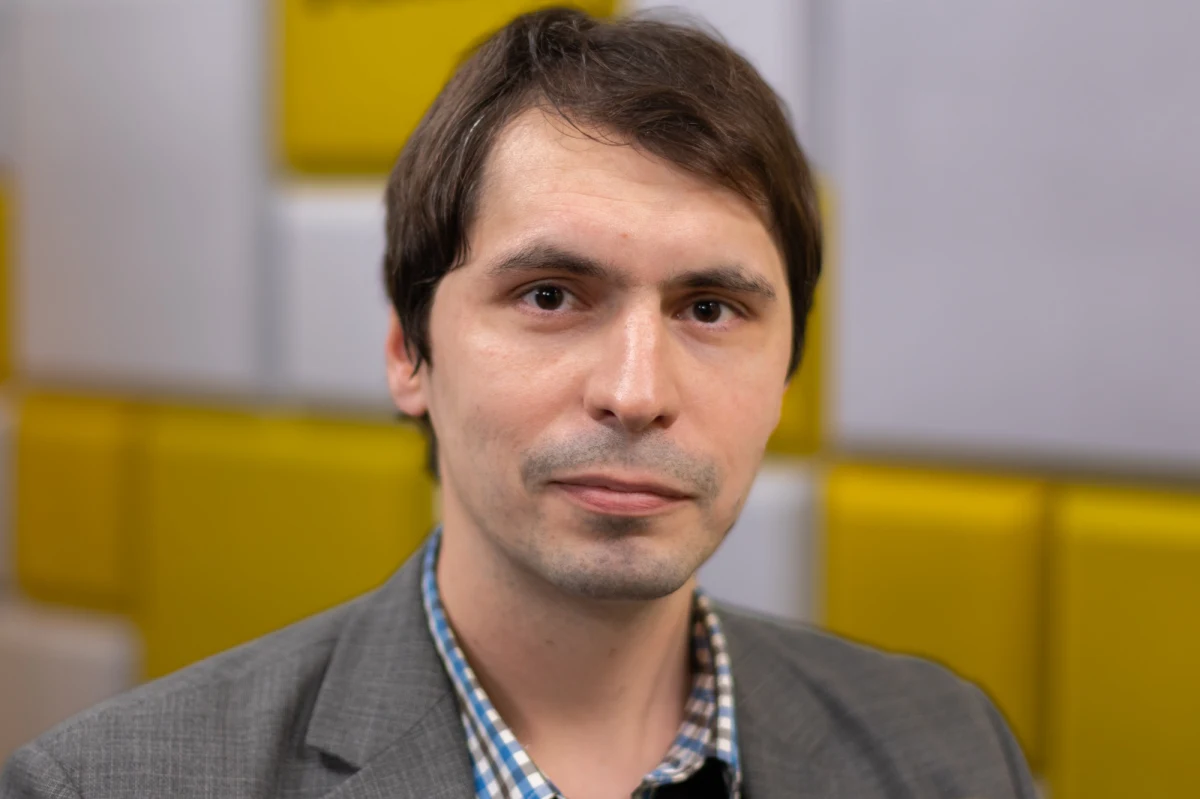 "Światowej wojny z tego nie będzie, regionalna – być może. Na tę chwilę sytuacja jest za bardzo dynamiczna, żeby móc jakoś bardziej stanowczo takie tezy stawiać. Z perspektywy Izraela jest to największa porażka państwa, największa porażka też militarna poniekąd. Kryzys, jakiego to państwo nie doznało od swojego powstania" – mówił w Popołudniowej rozmowie w RMF FM Michał Wojnarowicz. W ten sposób analityk Polskiego Instytutu Spraw Międzynarodowych odniósł się do konfliktu w Izraelu. 