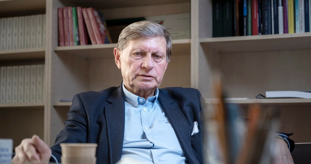 Autor, reform, które, rozpoczęły, polską, transformację, Leszek, Balcerowicz, założone, przez, niego, Forum, Obywatelskiego, Roz Leszek Balcerowicz radzi nowemu rządowi. 10 drobnych spraw