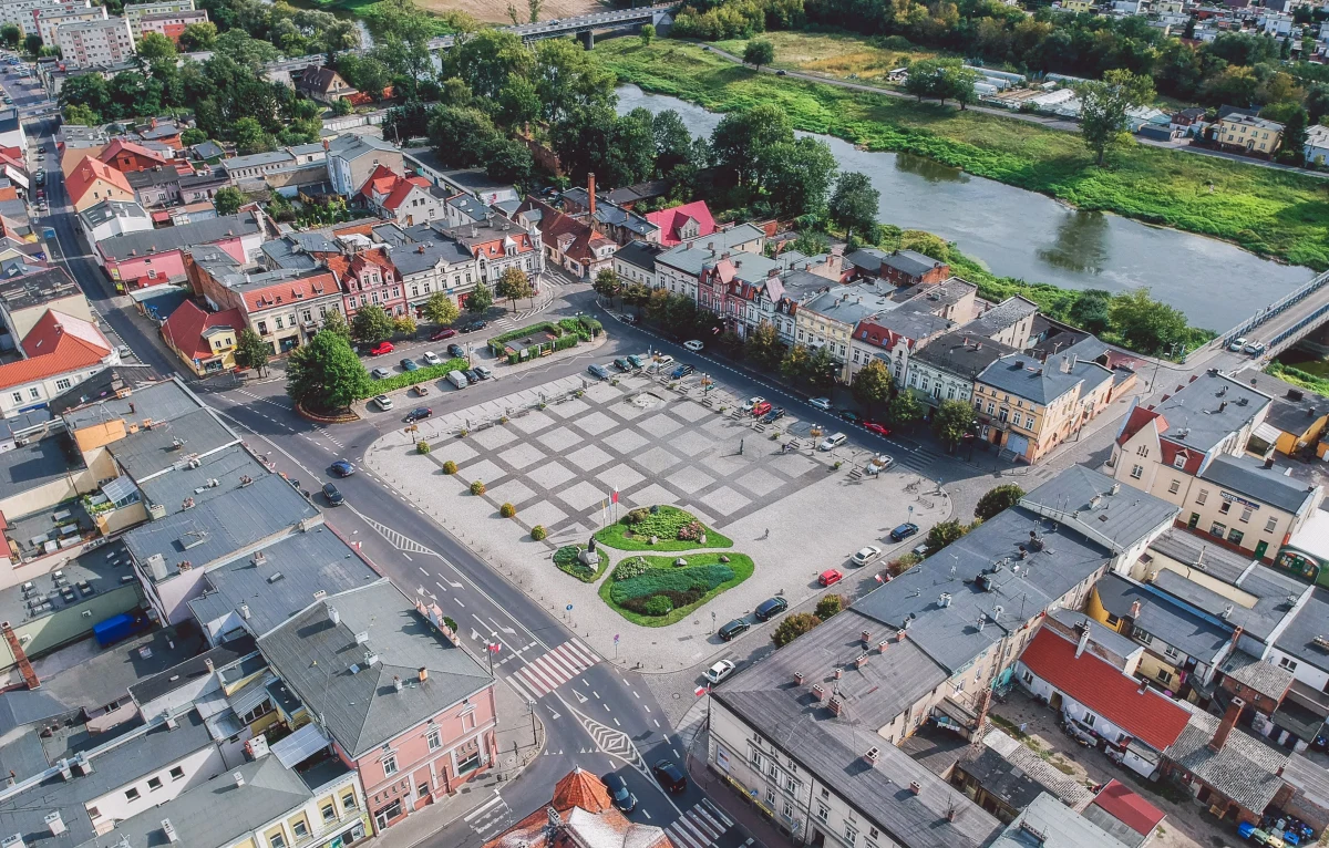 Generalna Dyrekcja Dróg Krajowych i Autostrad ogłasza przetarg na zaprojektowanie i budowę ponad 22-kilometrowego odcinka drogi S11 Oborniki - Poznań wraz z obwodnicą Obornik. Na Warcie powstanie nowy most.

