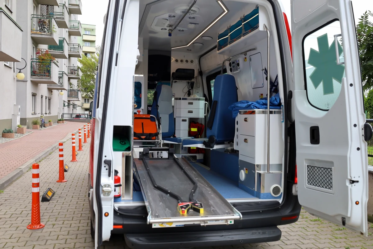 Tragedia w miejscowości Puchały Stare w gminie Brańsk w Podlaskiem. W jednym z domów znaleziono zwłoki 46-latka i jego 14-letniej córki. Według wstępnych informacji rodzina zatruła się tlenkiem węgla.