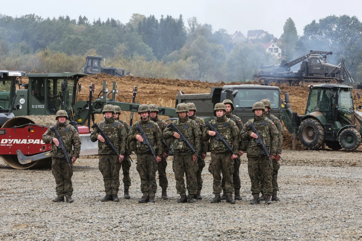 "Matko Bosko uchowaj! Jak można mówić, że wojsko przegrywa nam wybory?" - pyta poseł PiS, zastępca przewodniczącego sejmowej Komisji Obrony Narodowej Piotr Kaleta, odpowiadając w Radiu RMF24 na pytanie,  czy odejście dwóch generałów to gamechanger przed głosowaniem 15 października.