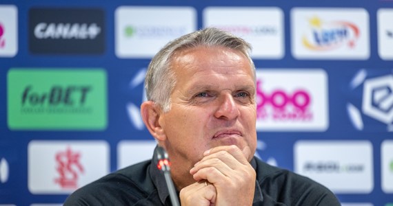 Kazimierz Moskal przestał być trenerem ostatniego w tabeli piłkarskiej ekstraklasy ŁKS. 56-letni szkoleniowiec stracił posadę po dwóch kolejnych porażkach ligowych, w których łodzianie nie zdobyli gola.
