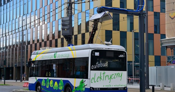 Linie autobusowe nr 105, 129, 132, 179, 304 i 405 zmienią swoje stanowiska odjazdowe na przystanku „Dworzec Główny Zachód”. Zmiany zostaną wprowadzone już w najbliższą sobotę, 14 października.