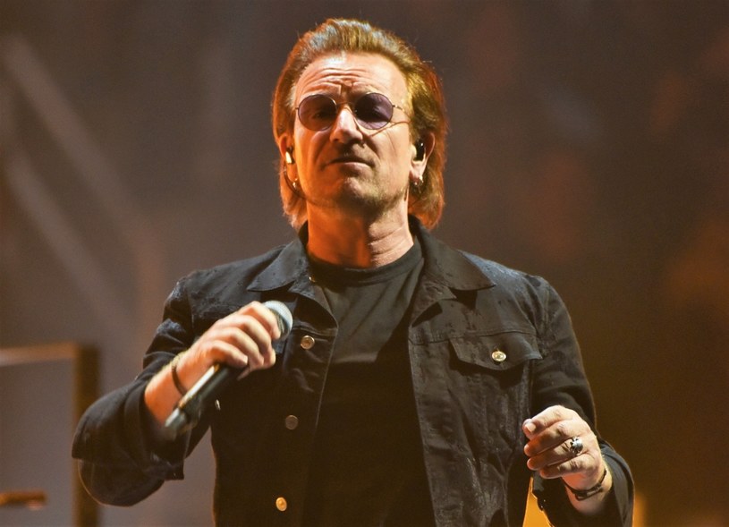 Po ataku na osoby bawiące się na festiwalu muzycznym w Izraelu Bono postanowił zmienić tekst piosenki "Pride (In the Name of Love)". Jak twierdzi, obecnie przesłanie o niestosowaniu przemocy mogłoby wydawać się "śmieszne". 