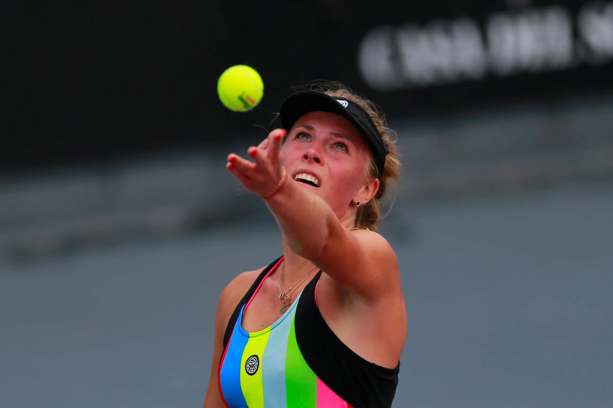 ​Magdalena Fręch przegrała z rozstawioną z "szóstką" Włoszką Martiną Trevisan 3:6, 7:6 (7-4), 3:6 w drugiej rundzie turnieju WTA na kortach twardych w Hongkongu.