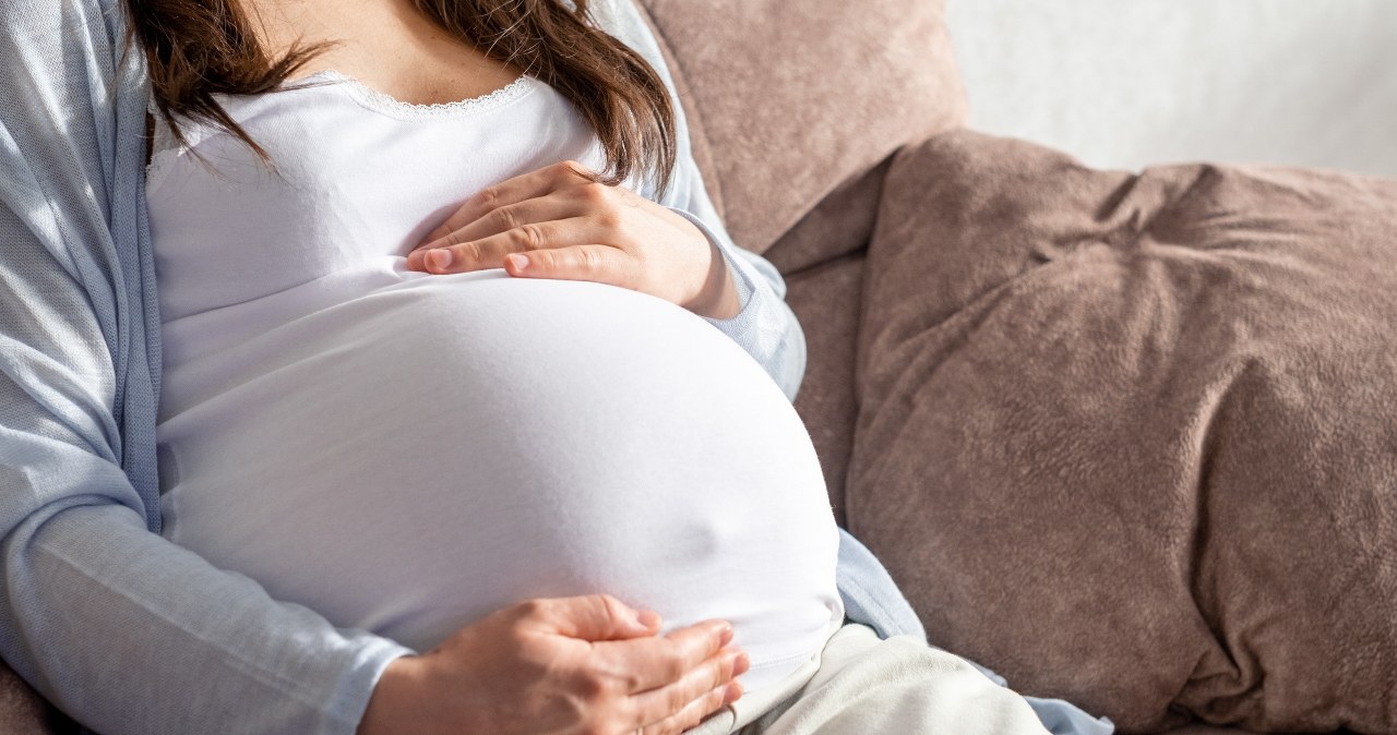 To najlepszy wiek na zajście w ciążę. Biologiczny zegar zaczyna bić później