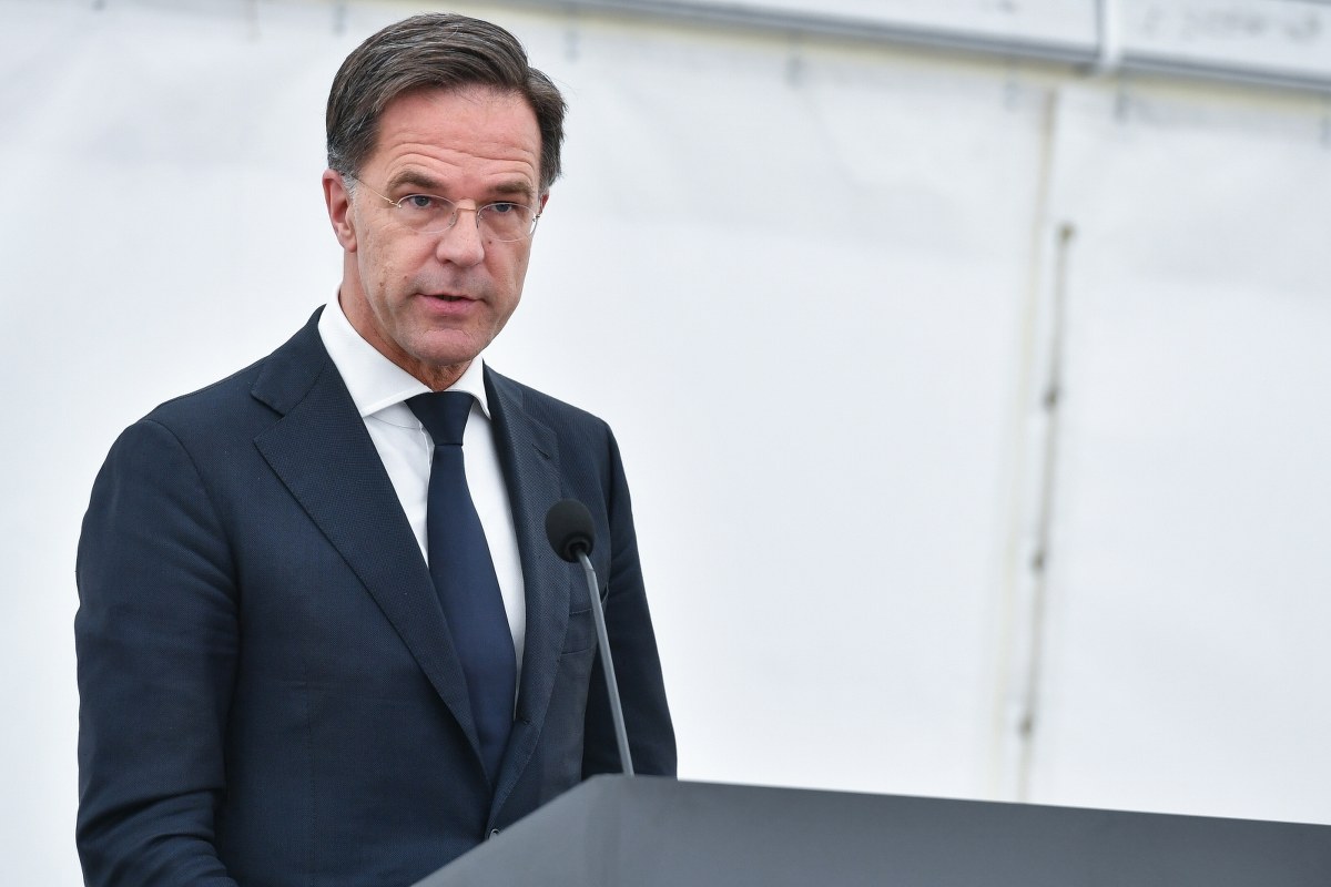 Mark Rutte na uroczystości w Sobiborze.