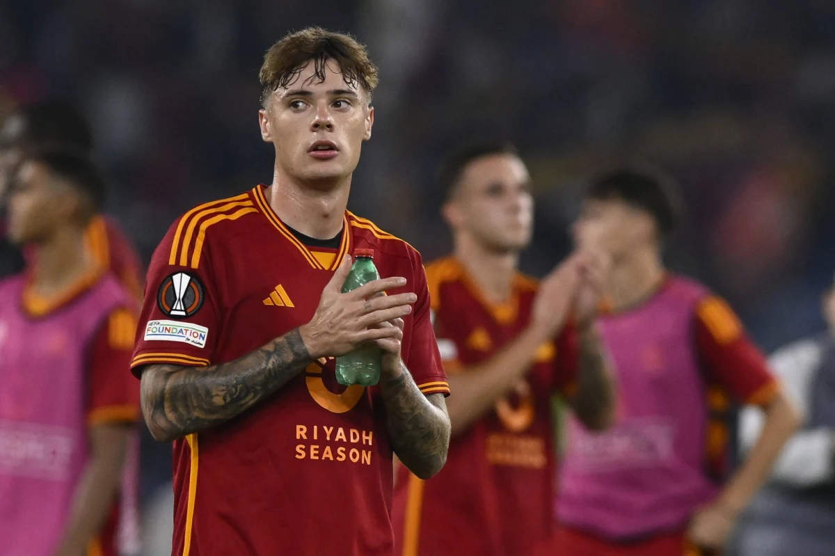 Nicola Zalewski jest kolejnym piłkarzem, który mógł wbrew przepisom obstawiać mecze u bukmacherów - poinformowała agencja ANSA, powołując się na zeznanie Fabrizio Corony. Ten sam świadek doniósł wcześniej na trzech innych zawodników, przeciwko którym toczy się śledztwo.