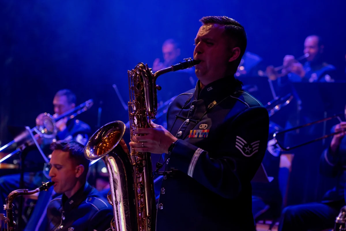 Brzeg Dolny, Lublin, Rzeszów i Przemyśl - w tych miastach wspólne koncerty dadzą Orkiestra Koncertowa Sił Powietrznych USA w Europie i Orkiestra Wojskowa z Bytomia. Publiczność usłyszy klasyczne standardy oraz amerykańskie i polskie hity.

