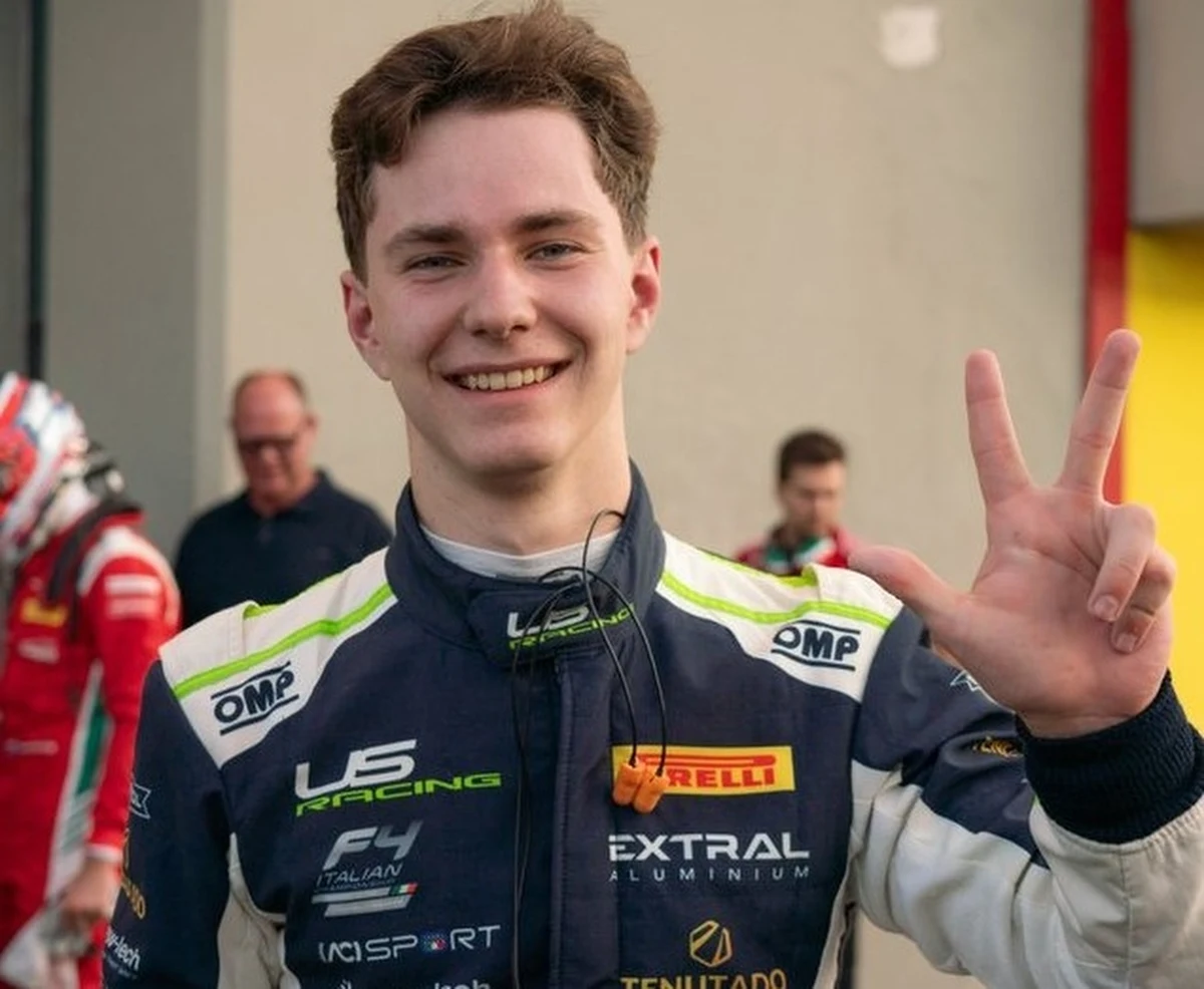 Kacper Sztuka przypieczętował zdobycie tytułu mistrzowskiego we włoskiej Formuły 4. Dziś na torze Vallelunga w okolicach Rzymu zajął 3 i 1 miejsce. Popołudniowy sukces zapewnił mu mistrzostwo prestiżowej serii. Ostatni wyścig sezonu odbędzie się jutro o 11:00. Polak ma już wystarczającą przewagę nad rywalami by móc świętować sukces.