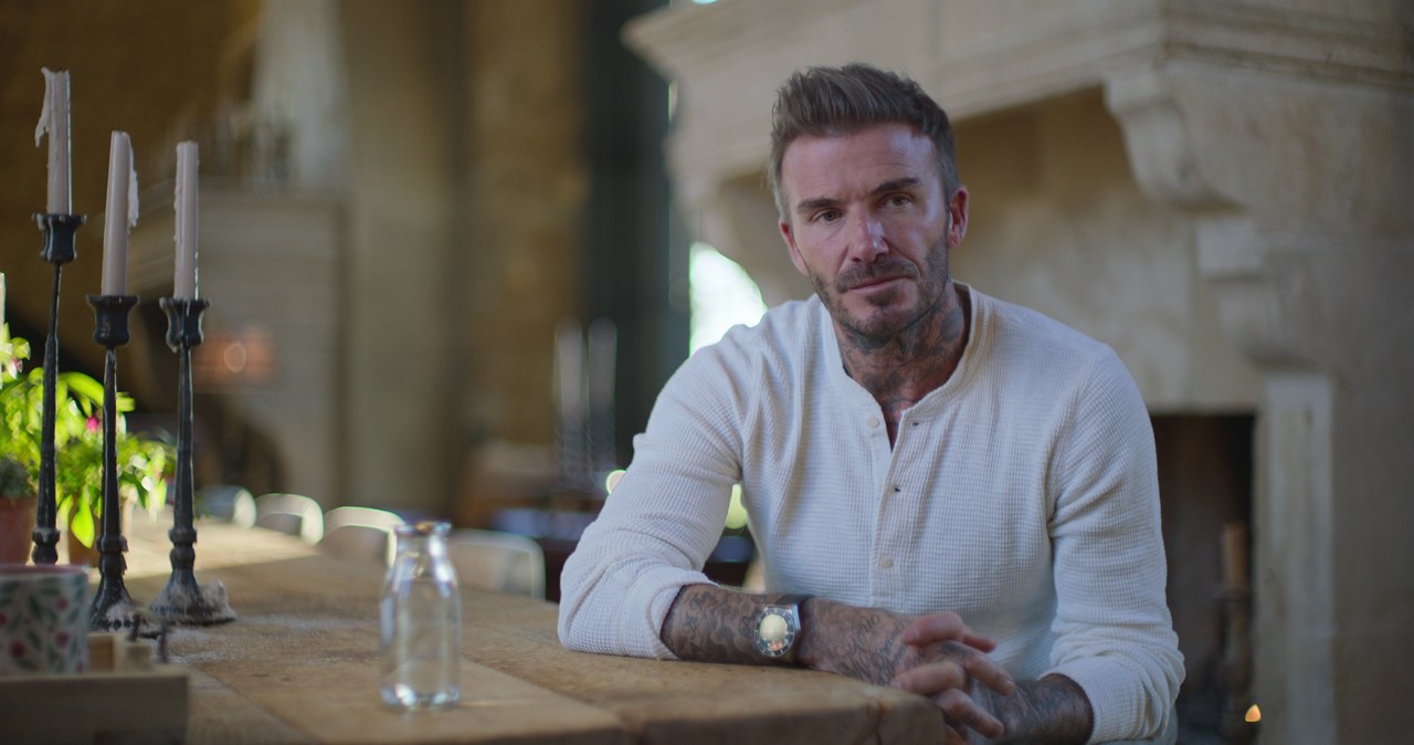 Czteroodcinkowy serial dokumentalny „Beckham” znalazł się na szczycie globalnego zestawienia Netfliksa. Zbierająca doskonałe recenzje produkcja, która byłemu kapitanowi reprezentacji Anglii przysporzyła kolejnych sympatyków, znalazła się wśród najchętniej oglądanych produkcji w 89 krajach. Sam Beckham przyznał, że jej powstawanie wiązało się z ogromnym stresem. Na szczęście dziś były sportowiec może mówić o sukcesie i dumie.