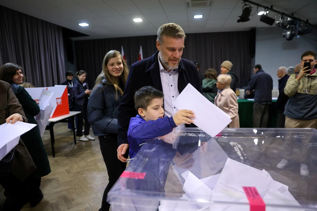 Współprzewodniczący Partii Razem Adrian Zandberg głosował w Warszawie