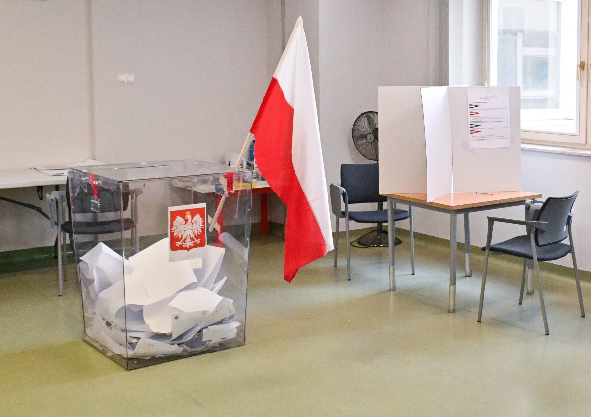 0,3 promila alkoholu w organizmie miał wiceprzewodniczący jednej z komisji wyborczych w pow. parczewskim (Lubelskie) - podała policja. Mężczyzna został już odsunięty od pracy w komisji. Incydenty związane z przebiegiem głosowania odnotowano m.in. w Małopolsce. Ze składu komisji w Tczewie (woj. pomorskie) usunięte zostały dwie osoby.