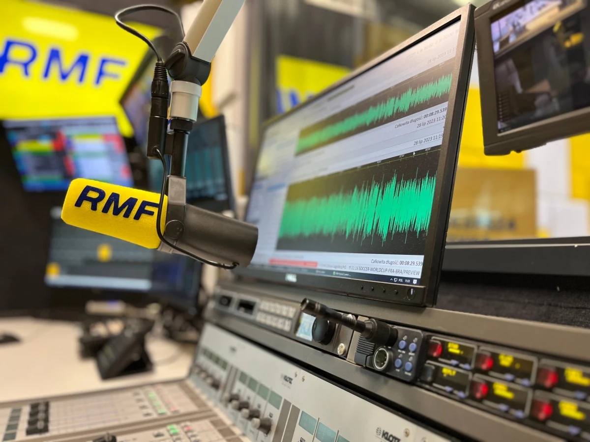 Wybory parlamentarne i referendum ogólnokrajowe już za nami. W powyborczy poranek zapraszamy do RMF FM i do internetowego Radia RMF24 na rozmowy z politykami. Gośćmi naszych dziennikarzy będą odpowiednio europoseł Koalicji Obywatelskiej Bartosz Arłukowicz, szef sztabu wyborczego Prawa i Sprawiedliwości, europoseł Joachim Brudziński i jeden z liderów Trzeciej Drogi, prezes Polskiego Stronnictwa Ludowego Władysław Kosiniak-Kamysz.