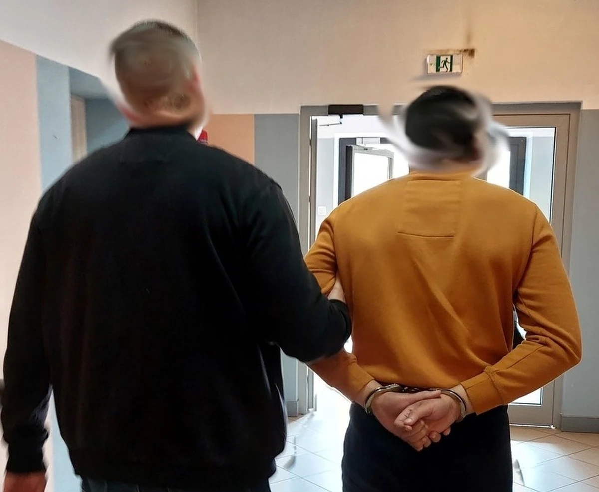 Najpierw pobili 50-latka, a następnie ciężko rannego mężczyznę zostawili w okolicy torów w Zagórzu (Podkarpacie). Poszkodowany zmarł w wyniku odniesionych obrażeń. Napastnicy najbliższe trzy miesiące spędzą w areszcie tymczasowym.