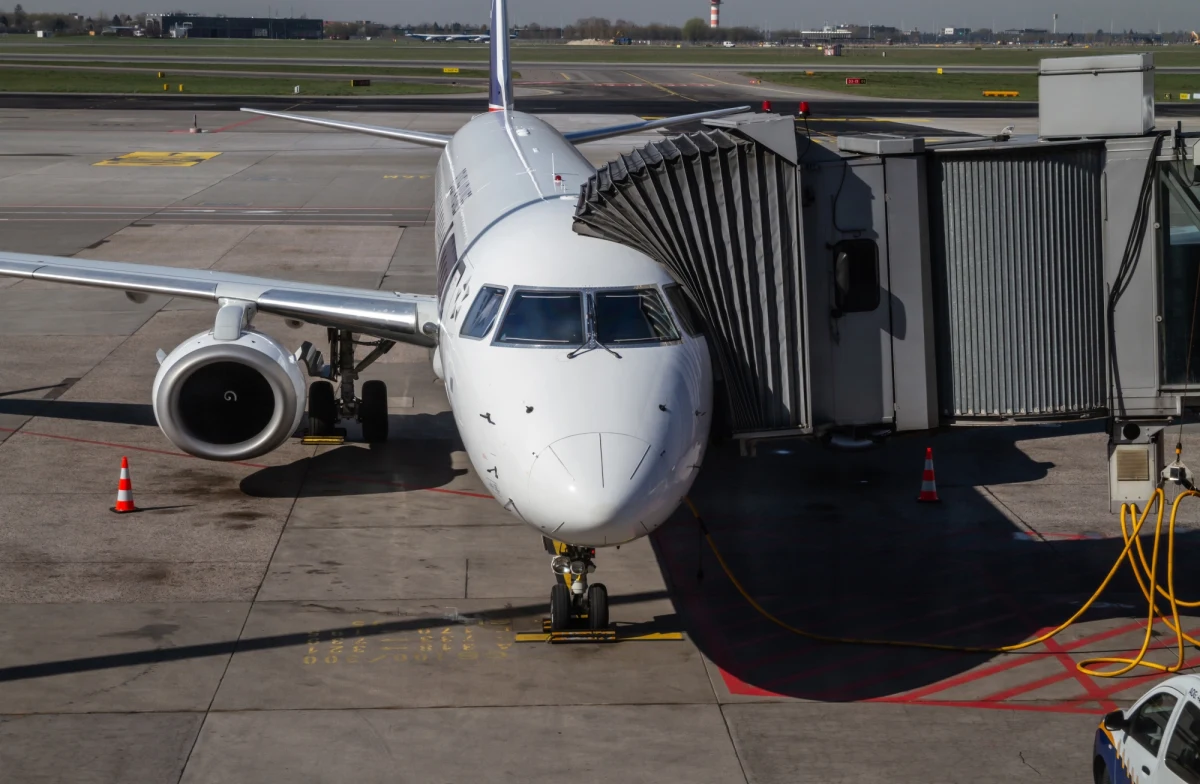 ​Lotnisko Chopina ostrzega przed fałszywymi profilami tego portu lotniczego, które uruchamiają oferty sprzedaży zagubionego bagażu. 