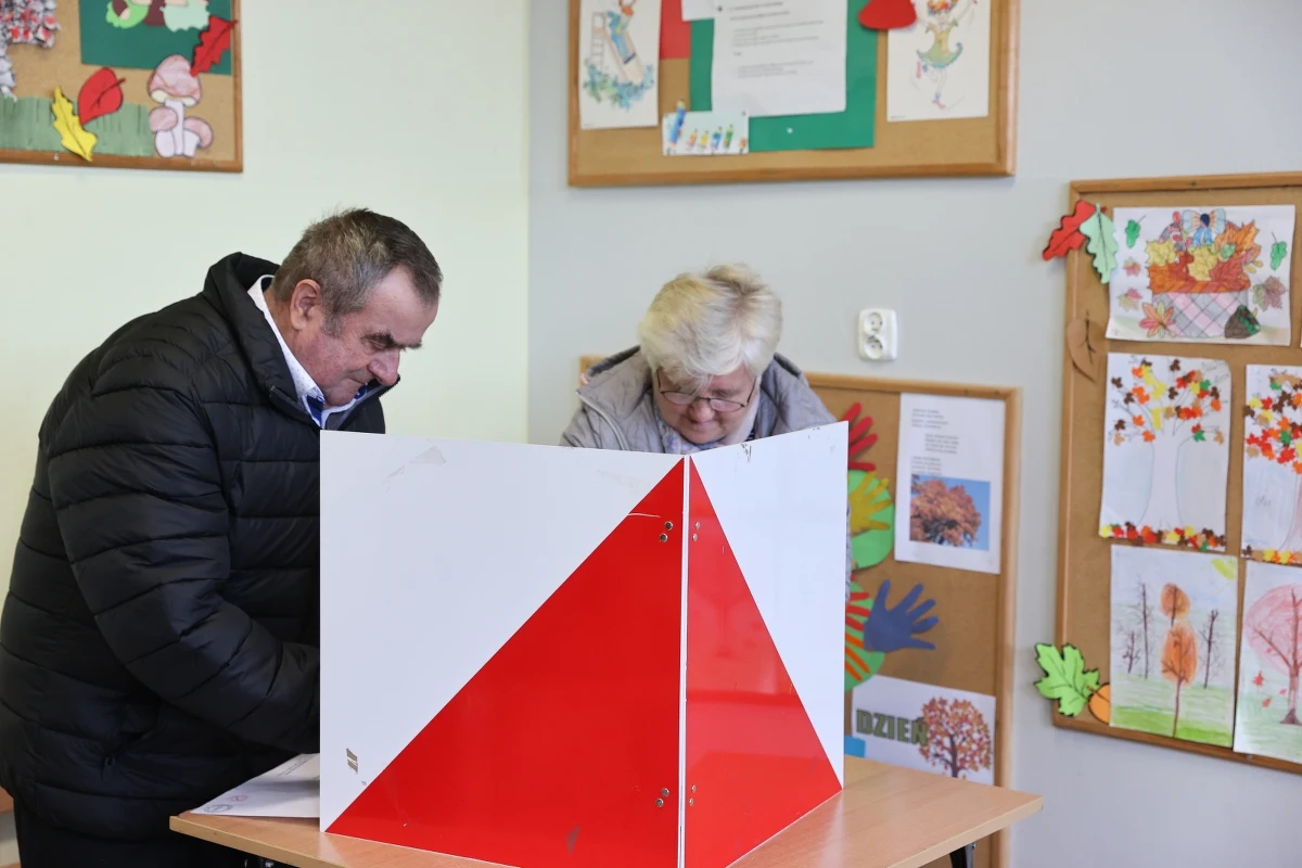 Artur Dunin (Koalicja Obywatelska) i Krzysztof Kwiatkowski (Pakt Senacki) - to m.in. zwycięzcy wyborów do Senatu w Łodzi. Zobaczcie, ile głosów zdobyli kandydaci z Łódzkiego w senackich wyborach.