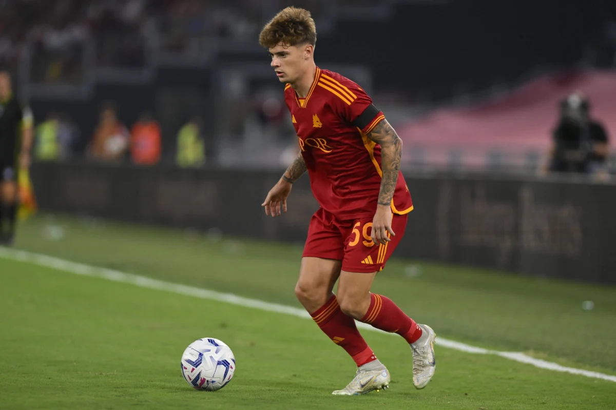 Piłkarz reprezentacji Polski Nicola Zalewski mógł zostać fałszywie oskarżony o udział w nielegalnych zakładach. "Wszystko wymyśliłem"- tak oskarżenia pod adresem Zalewskiego podsumował po kilku dniach burzy rzekomy "informator" włoskiego aferzysty Fabrizio Corony.