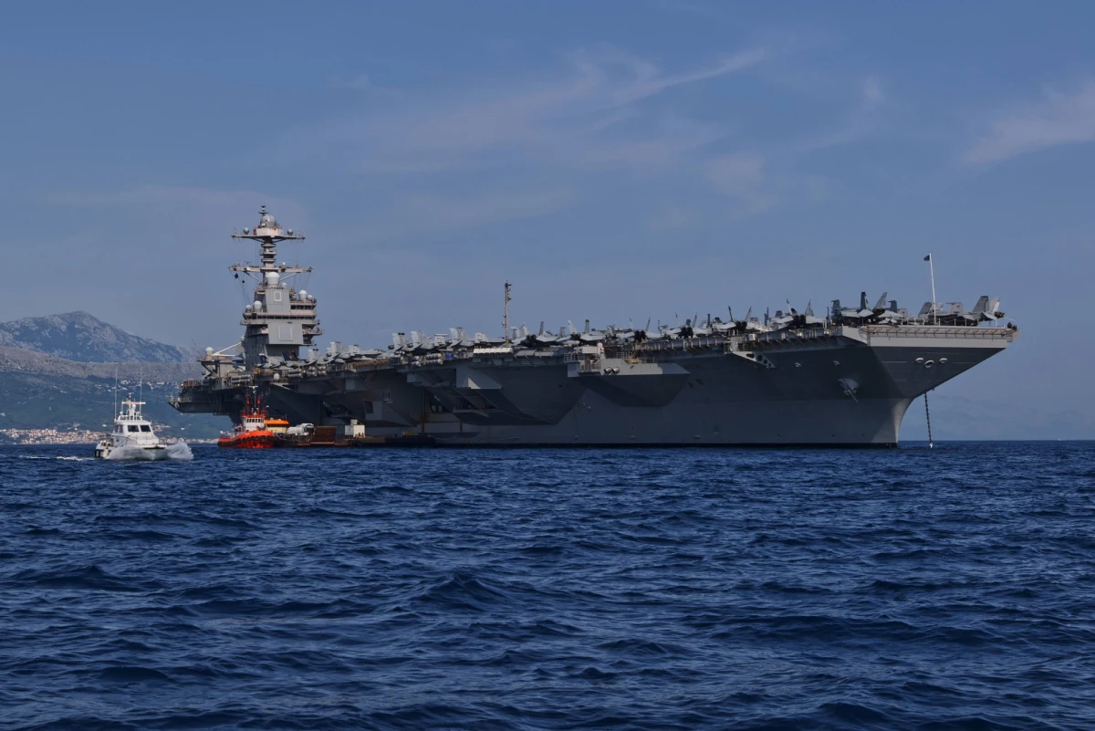 Biały Dom rozważa i przygotowuje się na ewentualność użycia siły, jeśli libański Hezbollah otworzy drugi front wojny z Izraelem - podał we wtorek portal Axios. Tak miało brzmieć również przesłanie sekretarza stanu USA Antony'ego Blinkena w rozmowach z przywódcami państw arabskich.