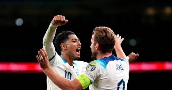 Anglia pokonała w Londynie broniące tytułu Włochy 3:1 (1:1) i zapewniła sobie awans do przyszłorocznych mistrzostw Europy. Italia o przepustkę do turnieju w Niemczech powalczy w listopadzie z Ukrainą.