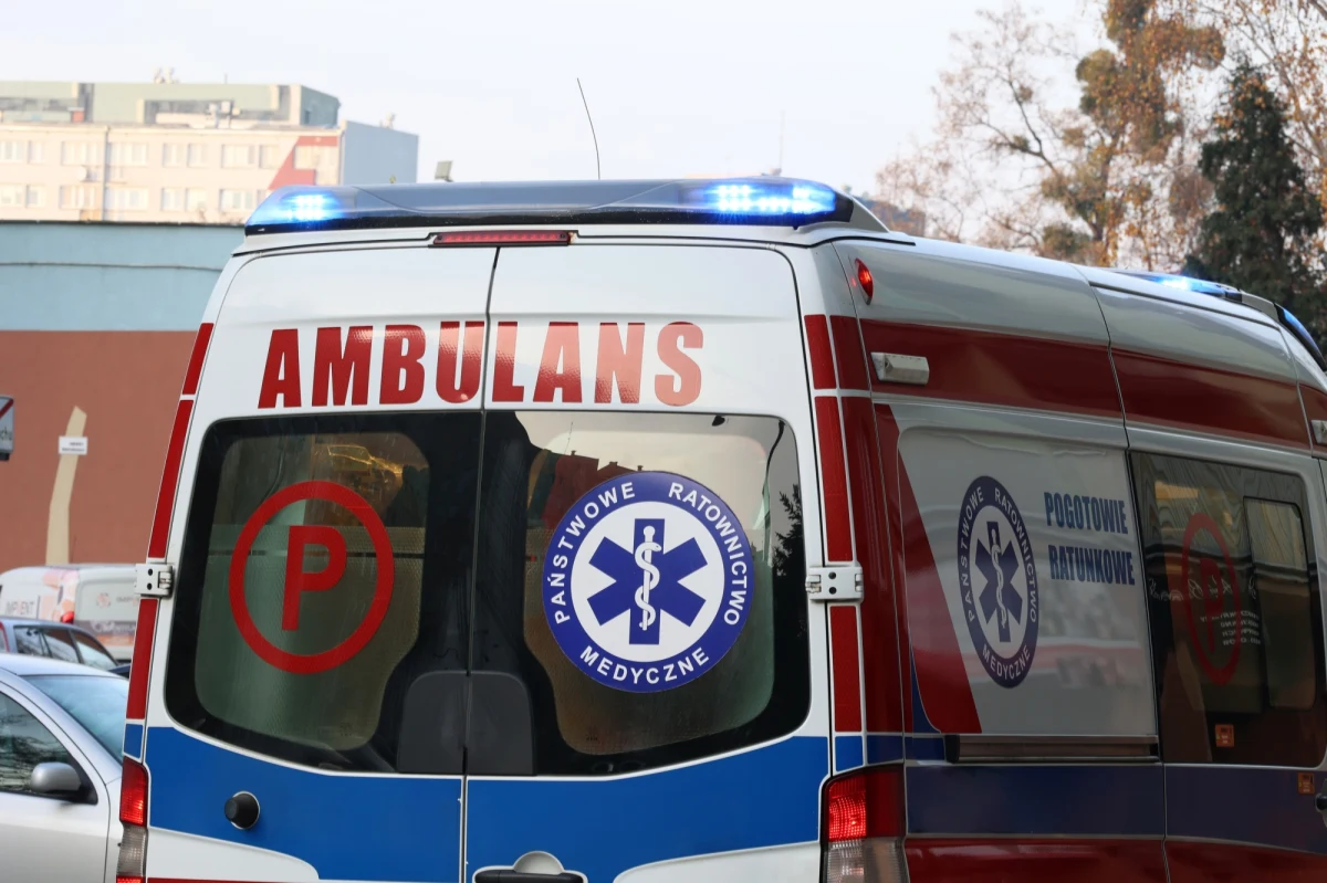 Nie udało się uratować życia mężczyzny, który prawdopodobnie zatruł się spalinami z agregatu prądotwórczego. Do zdarzenia doszło na placu budowy przy ul. Waryńskiego w Busku-Zdroju.