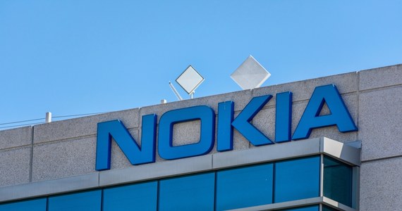 Fiński gigant telekomunikacyjny Nokia ogłosił, że zwolni do 14 tys. pracowników. Firma zamierza ciąć koszty – informuje Reuters.
