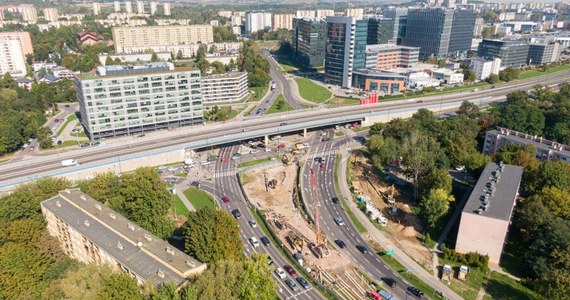 Od dzisiaj (21 października) na mieszkańców północy Krakowa czekają poważne utrudnienia w ruchu. Zacznie się tam kolejny etap budowy nowej linii tramwajowej do Mistrzejowic.