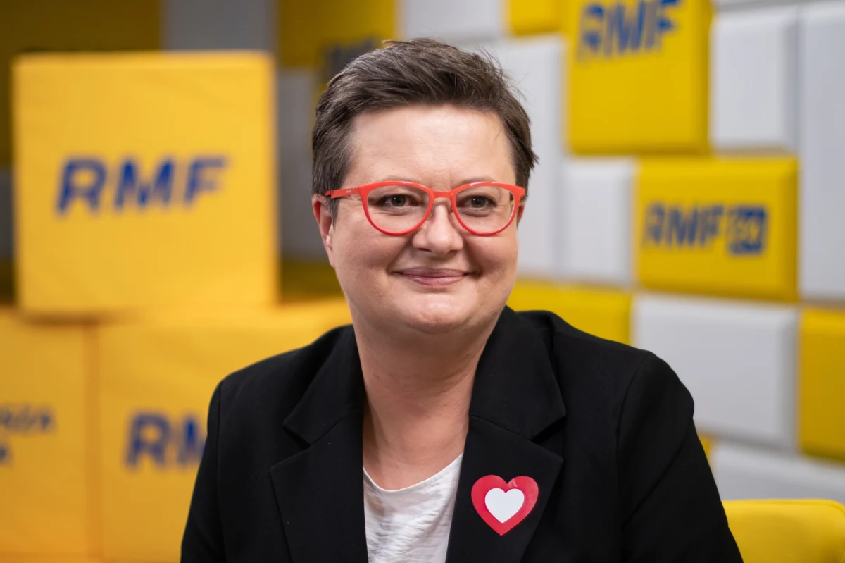 "Liderzy (KO, Trzeciej Drogi i Lewicy - przyp. red.) cały czas rozmawiają. Następne takie spotkanie, którego wynikiem ma być wspólne oświadczenie, będzie w poniedziałek" - mówiła w Rozmowie o 7:00 w RMF FM i Radiu RMF24 Katarzyna Lubnauer. "Wtedy myślę, że będzie już zupełnie jasne, że jedyna koalicja, która jest w stanie rządzić w Polsce, to koalicja tych trzech komitetów - KO, Lewicy i Trzeciej Drogi" - dodała posłanka Koalicji Obywatelskiej. 