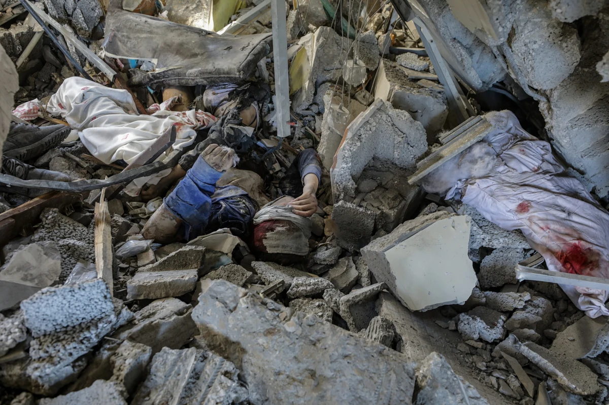 Trwa wymiana ognia między islamskimi bojownikami w Libanie a siłami Izraela (IDF). Dziś Hamas poinformował, że w ataku lotniczym zginął szef palestyńskich sił bezpieczeństwa. Władze Izraela poprzysięgły całkowite zniszczenie terrorystów, w związku z czym kontynuowane są operacje także na Zachodnim Brzegu Jordanu. Tymczasem w Gazie sytuacja staje się krytyczna. „Rannym w ciągu najbliższych kilku godzin grozi śmierć” - donoszą Lekarze bez Granic.