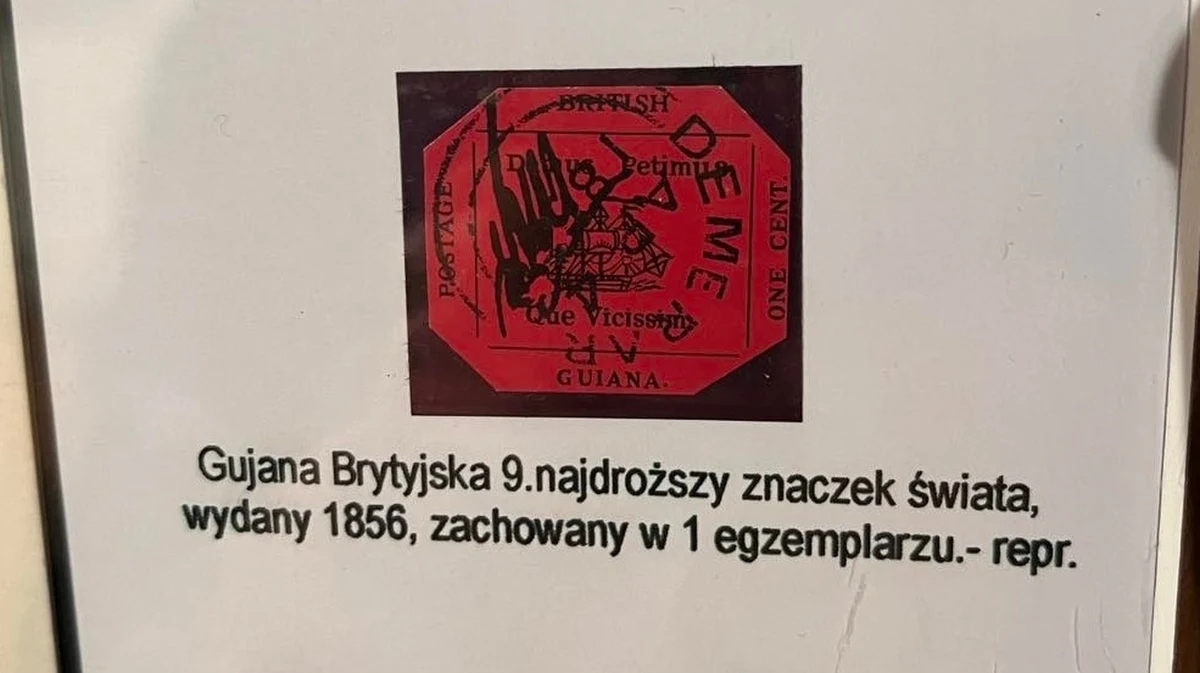 "Na pocztowym szlaku" - to tytuł nowej wystawy w Muzeum Poczty i Telekomunikacji we Wrocławiu. Przedstawia ona historię komunikacji, piśmiennictwa i poczty na przestrzeni wieków. Eksponaty ilustrują między innymi środki transportu - od dyliżansów przez parowce, ambulanse, samoloty po sterowiec i rakietę, z odległych wizji o nowoczesnym dostarczaniu poczty. Można zobaczyć też replikę najdroższego znaczka na świecie.