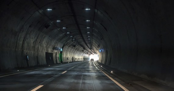 Zarządca autostrady A4 po stronie niemieckiej  informuje, że z powodu prac remontowych zamknięty będzie tunel Königshainer Berge. Wyznaczone zostały objazdy. 
