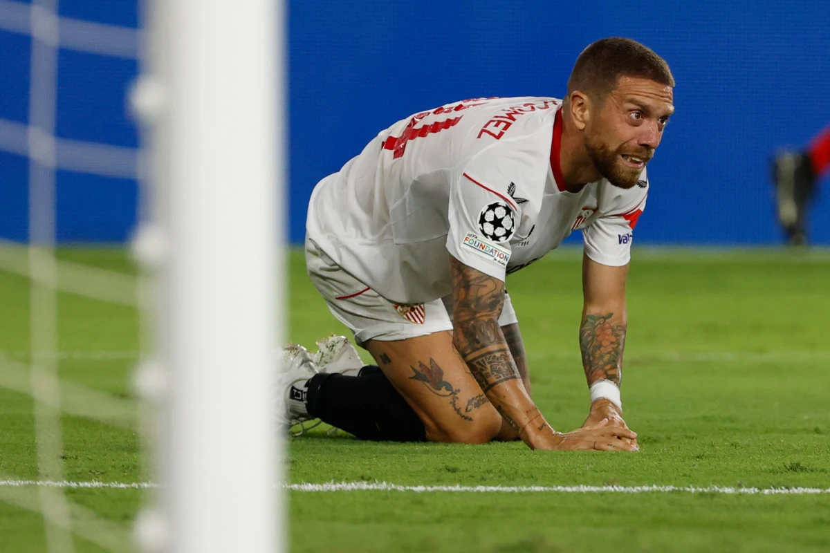 Hiszpański portal Relevo podał, że Papu Gómezowi grozi dwuletnia dyskwalifikacja po dodatnim wyniku jego próbki dopingowej z listopada 2022 roku. Argentyński piłkarz grał w reprezentacji, która wywalczyła złoty medal na ubiegłorocznych mistrzostwach świata w Katarze.