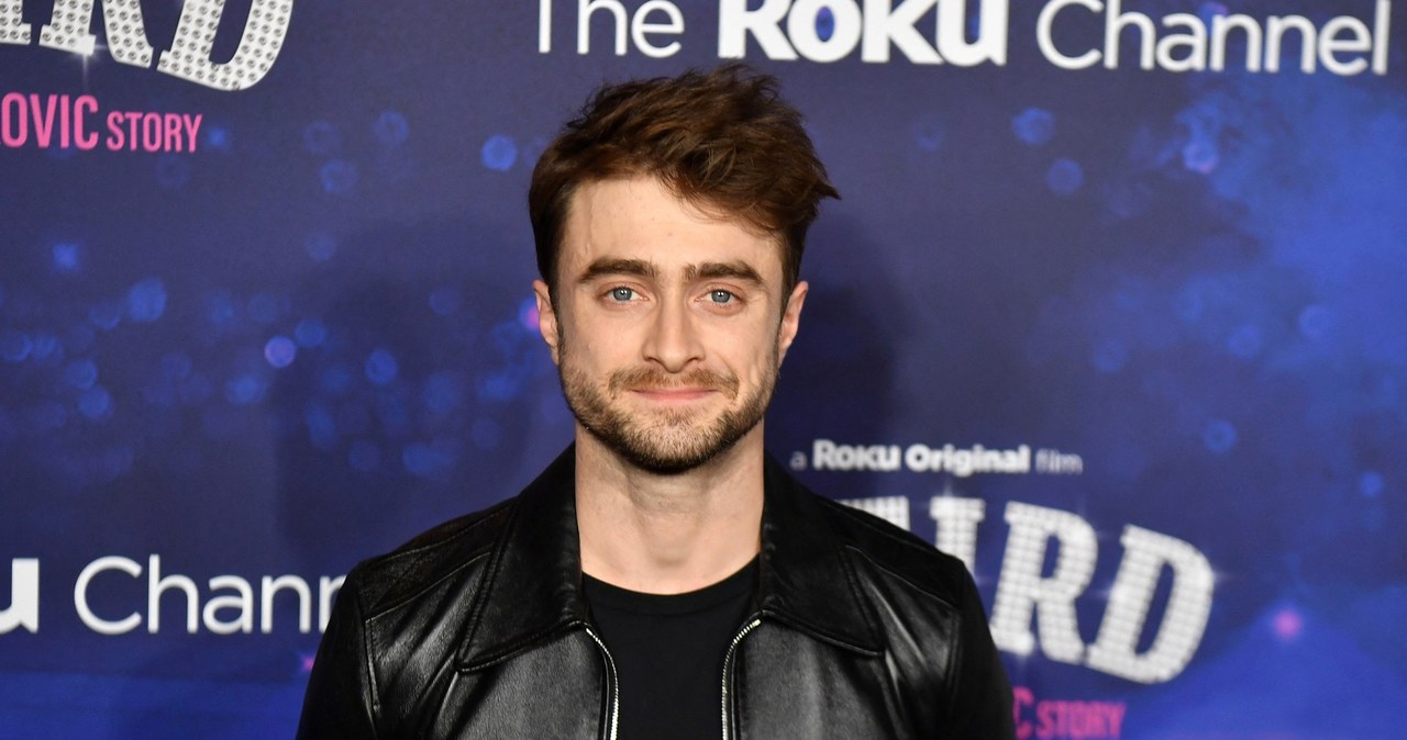 Filmowy Harry Potter najwyraźniej nie ma problemu z tym, aby co jakiś śledzić w internecie publikacje na swój temat. W niedawnym wywiadzie dla Vanity Fair Daniel Radcliffe przyznał, że kierowany ciekawością czasem googluje swoje nazwisko. Efekty tych poszukiwań okazują się być ciekawą lekturą i dostarczają mu garść ciekawych, choć czasem niedorzecznych, informacji.