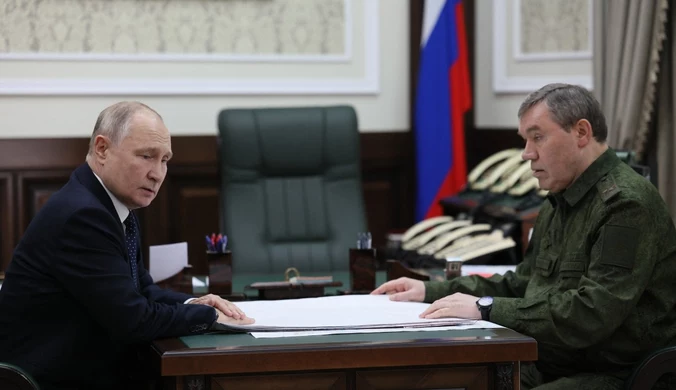 Putin spotkał się z Gierasimowem. Zwrócono uwagę na szczegół na zdjęciu