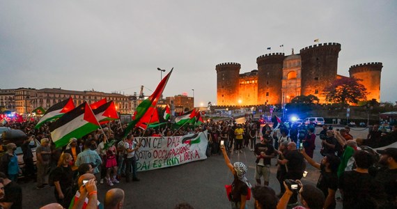 Palestyński Hamas uwolnił dwie amerykańskie zakładniczki - matkę i córkę. Izraelska telewizja potwierdziła tę informację, nie podając swoich źródeł. Wieczorem potwierdził ją także prezydent USA Joe Biden.