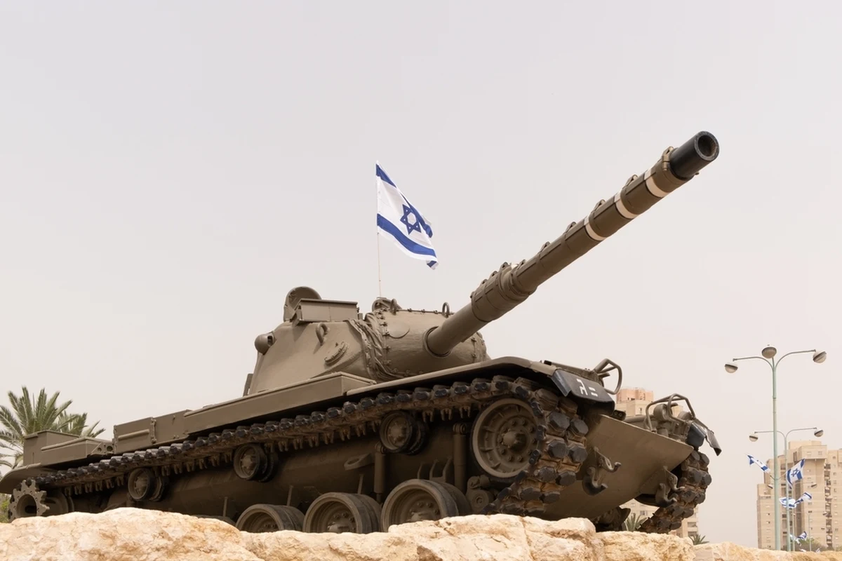 Narasta napięcie na granic izraelsko-libańskiej. W sobotę doszło tam do wymiany ognia między armią izraelską (IDF) i wspieranym między innymi przez Iran Hezbollahem. Szyicka libańska partia polityczna ogłosiła, że w walkach zginął jeden z bojowników. Poszkodowani w wyniku działań zbrojnych zostali też obcokrajowcy, którzy pracowali na północy Izraela.