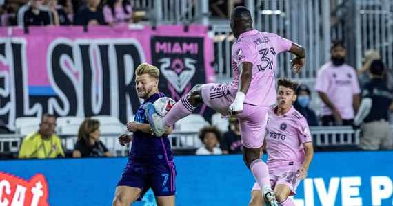 Drużyna Charlotte FC w ostatniej kolejce rundy zasadniczej piłkarskiej ligi MLS pokonała Inter Miami 1:0. Dzięki wygranej klub Karola Świderskiego i Kamila Jóźwiaka, który zaliczył asystę, zagwarantował sobie udział w barażach do play off. W zespole gości wystąpił Lionel Messi.