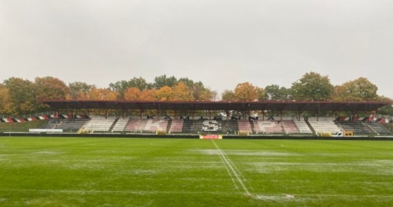Zaplanowany na dziś mecz 12. kolejki 1. ligi piłkarskiej Polonia Warszawa - Lechia Gdańsk został przełożony. Powodem były intensywne opady deszczu i w efekcie zły stan murawy. Nowy termin ma być podany w najbliższych dniach.