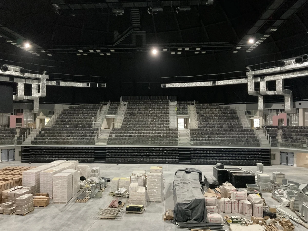 To będzie bożonarodzeniowy prezent dla kibiców Indykpolu AZS Olsztyn. 17 grudnia spotkanie z Bogdanką LUK Lublin odbędzie się już w nowej hali Urania. Można spodziewać, że pierwsze historyczne spotkanie obserwować będzie komplet widzów na trybunach.