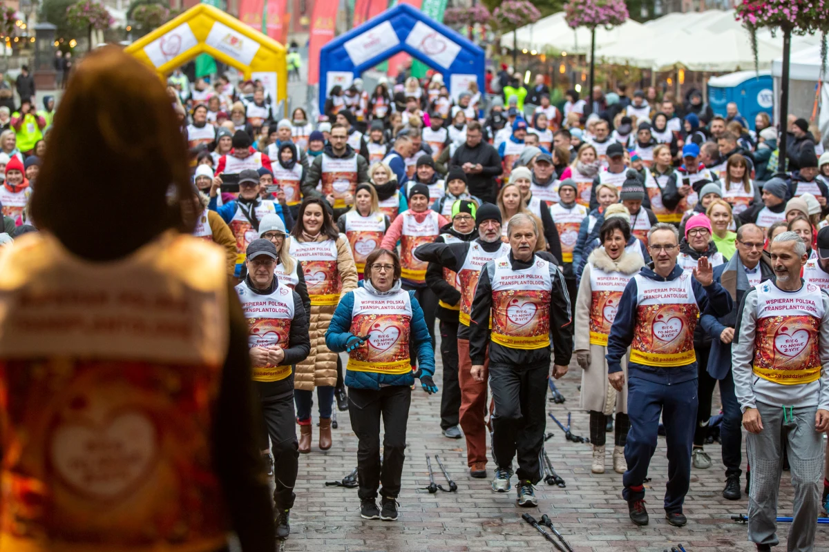 Specjalna edycja "Biegu po Nowe Życie - Pomorze na TAK" odbyła się 20 października na Starym Mieście w Gdańsku. W wydarzeniu udział wzięli m.in. lekarze, koordynatorzy transplantacyjni, i ci, którzy w wydarzeniu są najważniejsi - osoby po przeszczepieniu. Nie zabrakło także osobowości sportu.