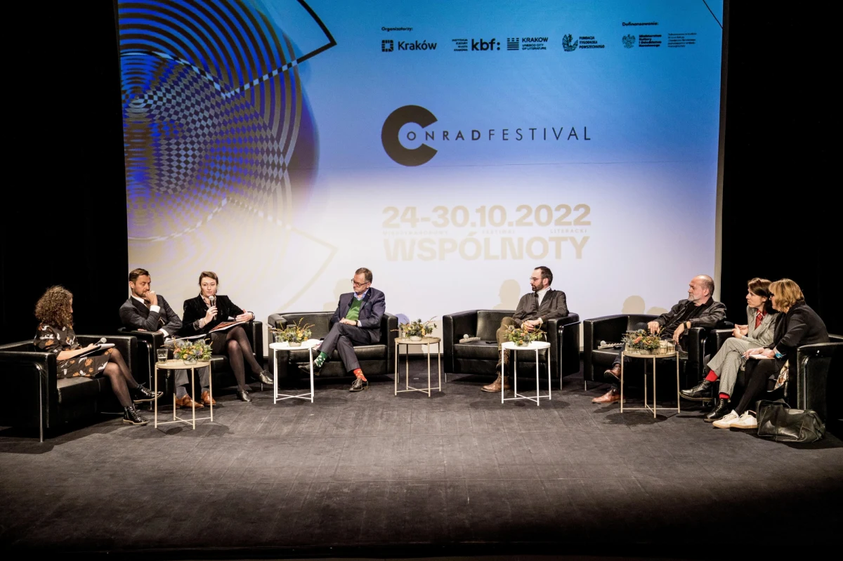 Pisarze z pięciu kontynentów będą w Krakowie rozmawiać o migracji podczas 15. Festiwalu Conrada, który rozpoczął się w poniedziałek i potrwa do niedzieli. Zaplanowano też spotkania z pisarzami z Francji, Ukrainy i z przedstawicielami literatury języka hiszpańskiego, m.in z Chile, Gwatemali i z Argentyny.