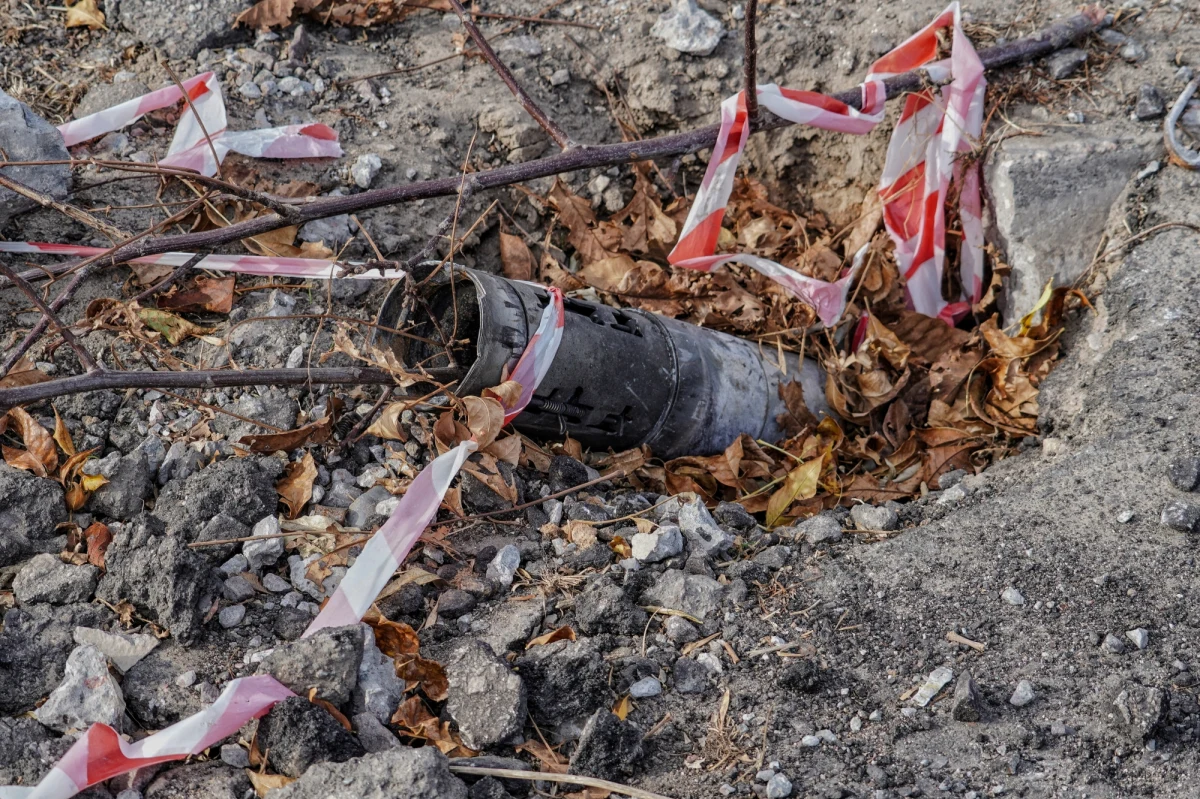 Służba Bezpieczeństwa Ukrainy (SBU) i ukraiński wywiad wojskowy (HUR) prowadzą operacje zabójstw prominentnych postaci rosyjskiego reżimu i ukraińskich kolaborantów - pisze "Washington Post". Według gazety, operacje te budzą wątpliwości Waszyngtonu, który od lat inwestuje miliony dolarów w rozwój i współpracę z ukraińskimi służbami.