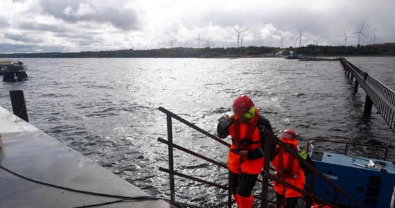 Władze Szwecji uszkodzenie gazociągu i kabla telekomunikacyjnego pomiędzy Finlandią a Estonią ze zniszczeniem kolejnej instalacji. Jak poinformowano w Sztokholmie, w tym samym czasie doszło także do incydentu dotyczącego instalacji łączącej Szwecję z Estonią. W postępowaniach prowadzonych przez śledczych badany jest trop dotyczący chińskiego statku.