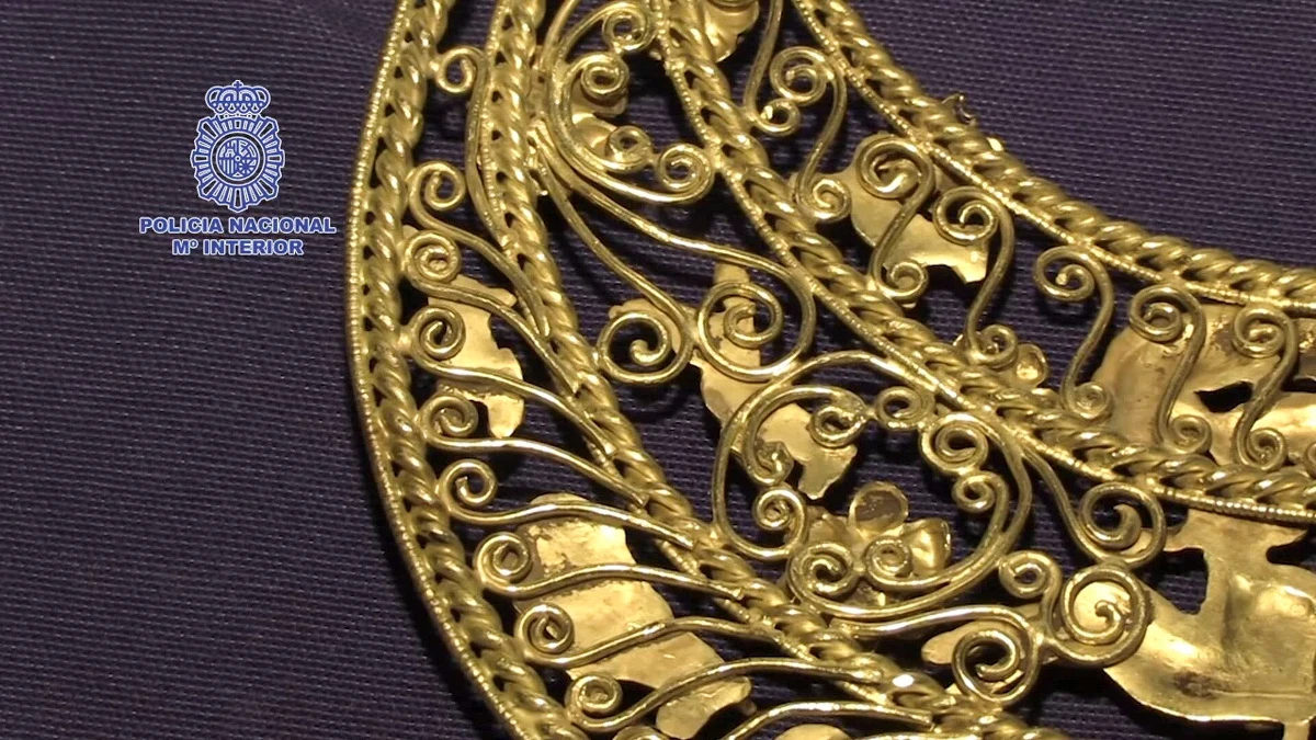 11 sztuk antycznej biżuterii, zwanej złotem scytyjskim, zostało odzyskanych przez hiszpańską policję. Skarby datowane na VIII w. p. n. e. zostały przeszmuglowane z Ukrainy w 2016 roku. Ich wartość szacowana jest na 60 mln euro. Zatrzymano w tej sprawie 5 osób: dwóch Ukraińców i trzech Hiszpanów.