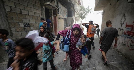 Wśród zakładników, którzy od ponad dwóch tygodni są przetrzymywani w Strefie Gazy przez palestyńskie ugrupowanie terrorystyczne Hamas, znajduje się 30 dzieci - powiadomił prezydent Izraela Icchak Herzog podczas spotkania z prezydentem Francji Emmanuelem Macronem. Wypowiedź polityka przytoczyła amerykańska stacja CNN.