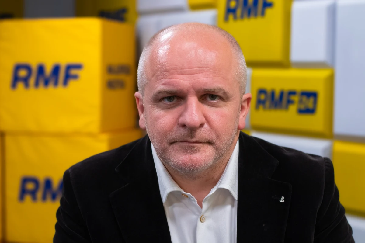 "Są powody państwowe, żeby prezydent zachował się poważnie. To znaczy, rozeznał większość - jest chyba jasne, że większość ma dawna opozycja, dzisiaj my mamy większość" - mówił Paweł Kowal w Popołudniowej rozmowie w RMF FM. "Każdy dzień zabawy prezydenta konstytucją (…) jest na niekorzyść Polaków" - dowodził gość Anny Gielewskiej.