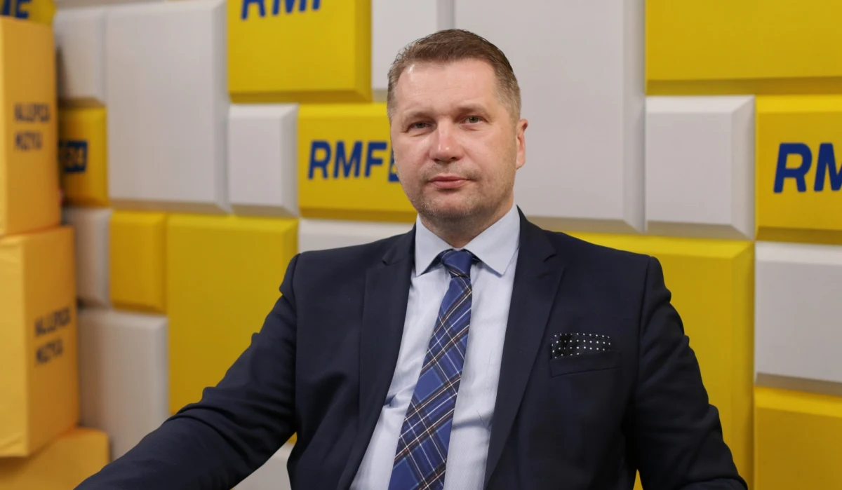 "Jeśli w przyszłości tej kadencji Sejmu i przy tej ukształtowanej większości ma się zrodzić inna koalicja niż ta, która rysuje się teraz, to rzeczywiście z PSL-em" - mówił w Porannej rozmowie w RMF FM Przemysław Czarnek. Minister edukacji i nauki był pytany o ostatnie umizgi w stronę Polskiego Stronnictwa Ludowego ze strony polityków Prawa i Sprawiedliwości.