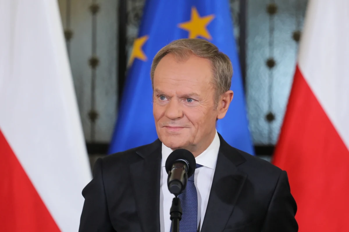 Donald Tusk może być pewny swego? "Prezydent Andrzej Duda zapewnił nas, że będzie respektował wynik wyborów i że jeśli się potwierdzi, że dotychczasowa opozycja dysponuje większością w parlamencie, to nie będzie się wahał ani chwili i powierzy misję tworzenia rządu przedstawionemu przez opozycję kandydatowi na premiera" - powiedział szef Platformy Obywatelskiej.